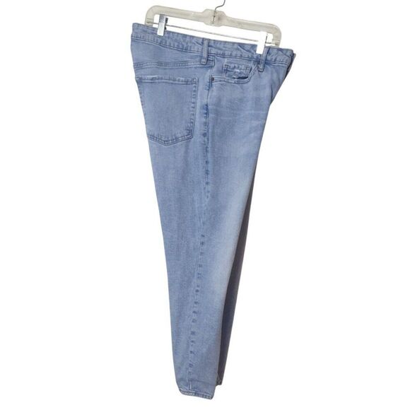 Old Navy Women’s Straight High-Rise Jeans Sz 14 Light Wash Denim O.G. Y2K Retro - Picture 3 of 7